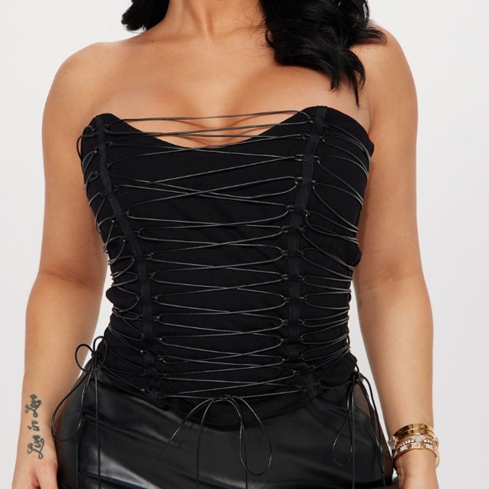 Fashion Nova sexy corset